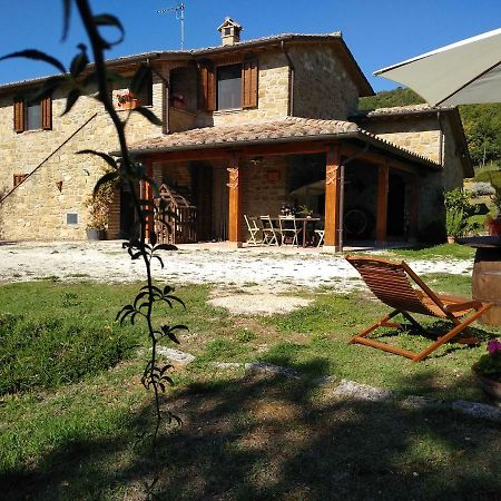 Agriturismo Casa Del Nonno Valfabbrica Eksteriør bilde