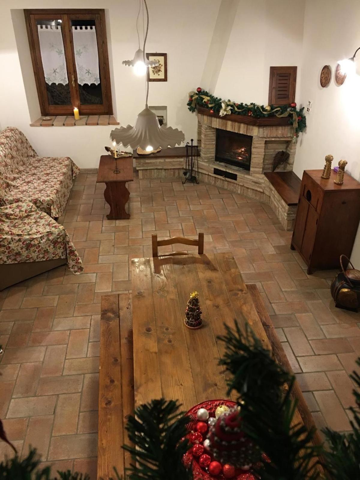 Agriturismo Casa Del Nonno Valfabbrica Eksteriør bilde