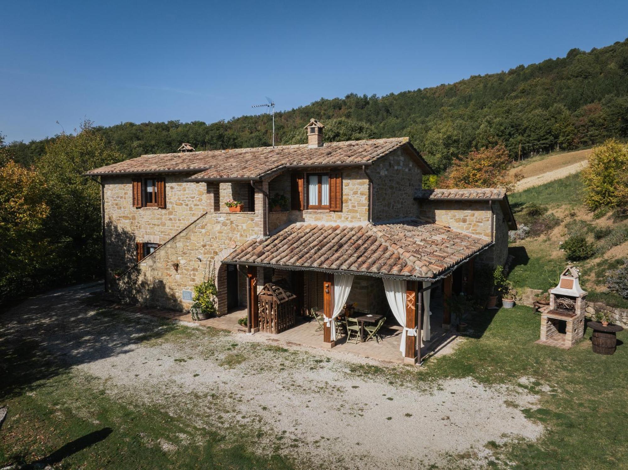 Agriturismo Casa Del Nonno Valfabbrica Eksteriør bilde